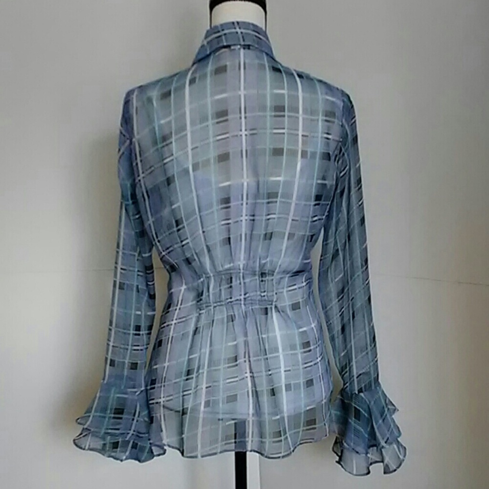 🌹 CAbi | Button Down Ruffle Blouse - Picture 2 of 7